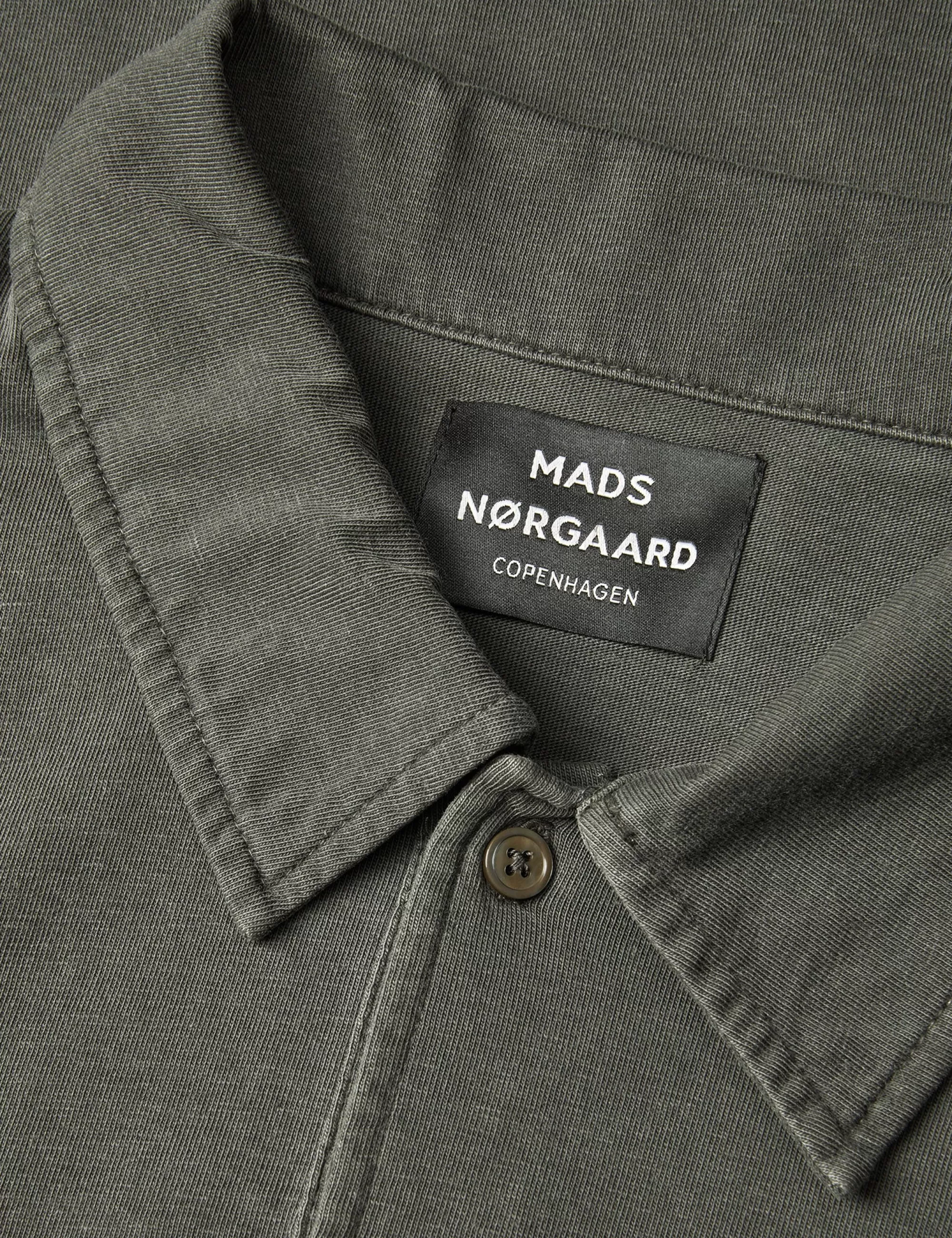 MADS NØRGAARD Cotton Jersey Pigment Dye Polo Tee LS Beluga Hot