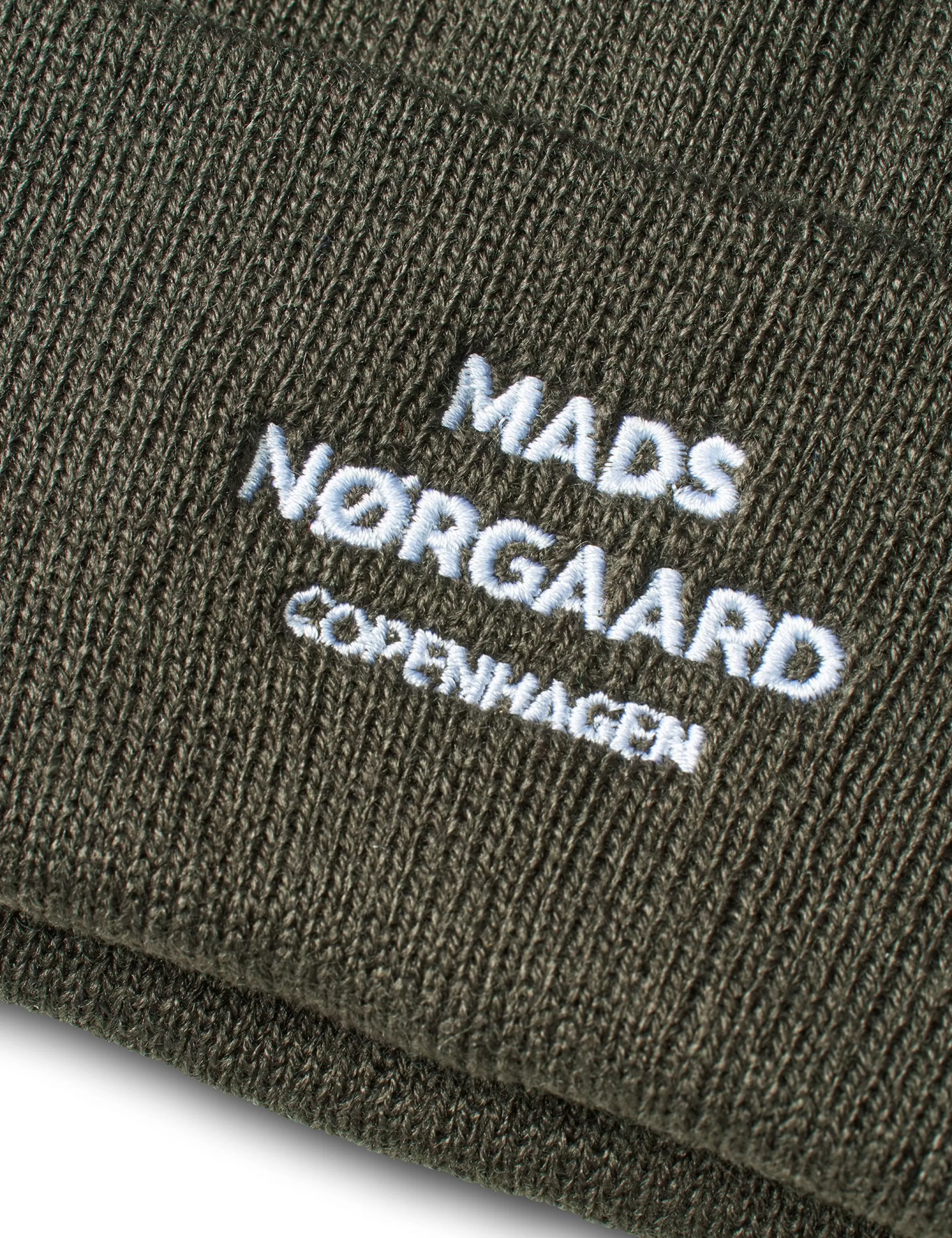 MADS NØRGAARD Isak Logo Ambas Beanie Beluga Best