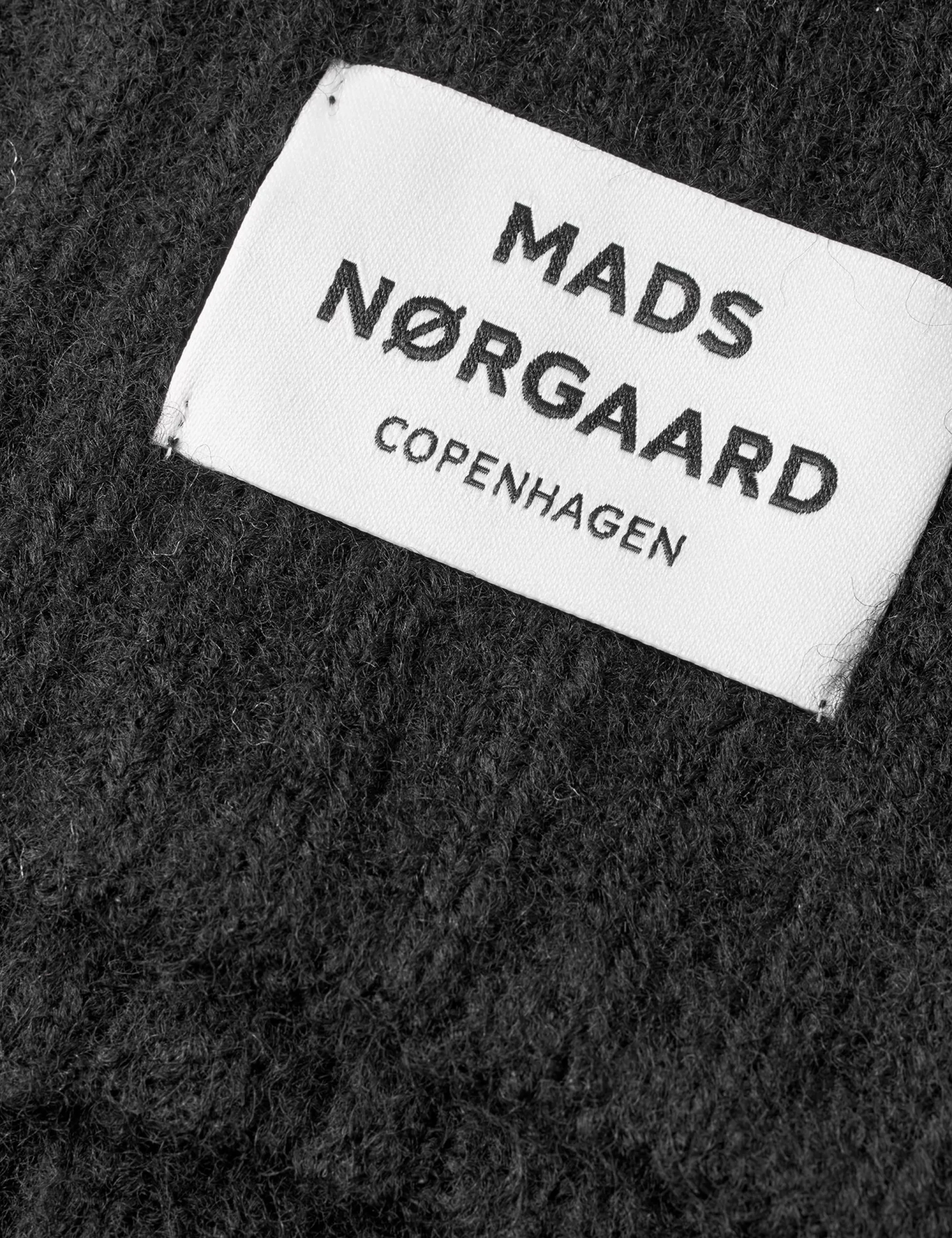 MADS NØRGAARD Tosca Snatie Neck Piece Black Best